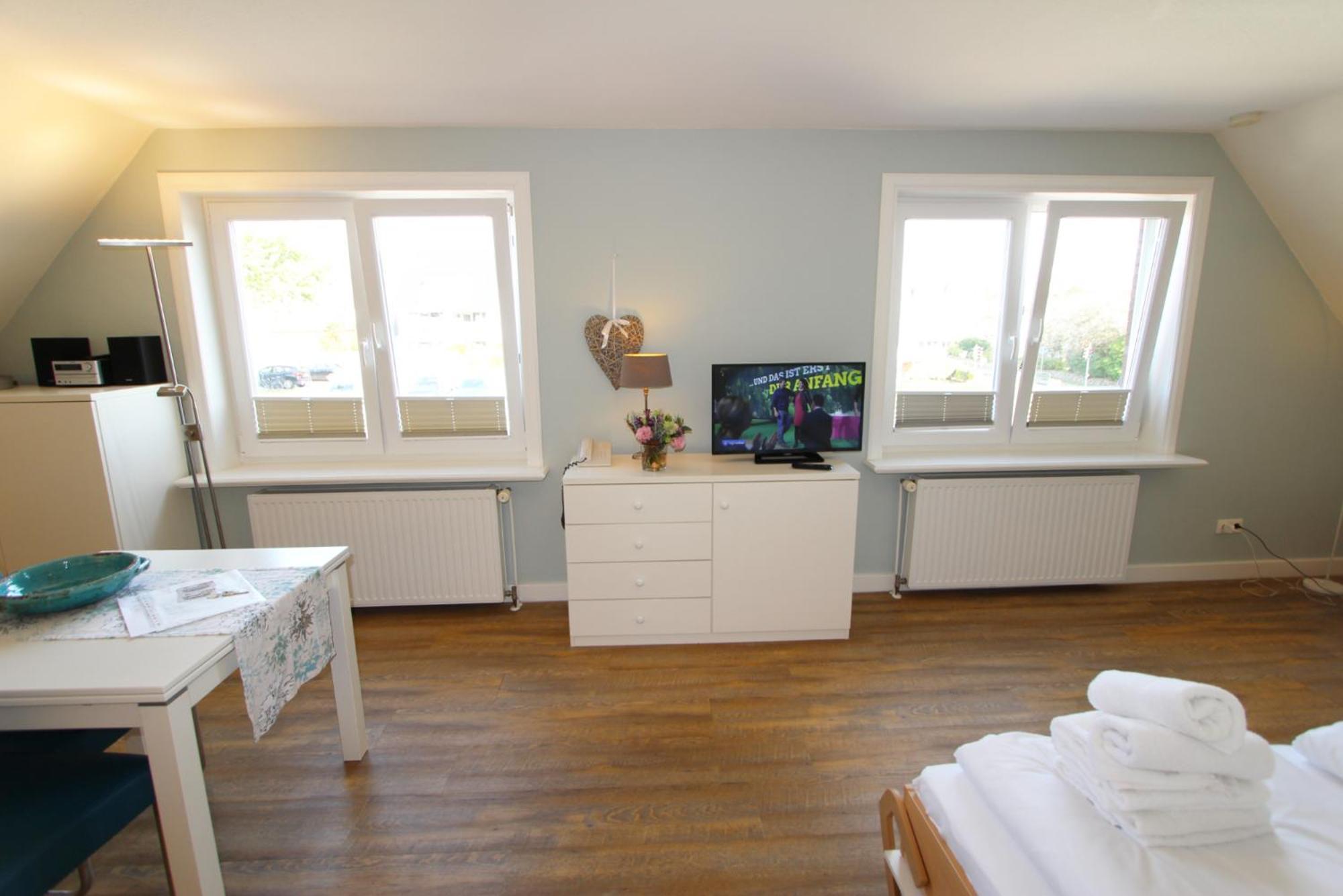 Haus Guenther - Mittelweg 1, App 1 * Wenningstedt-Braderup